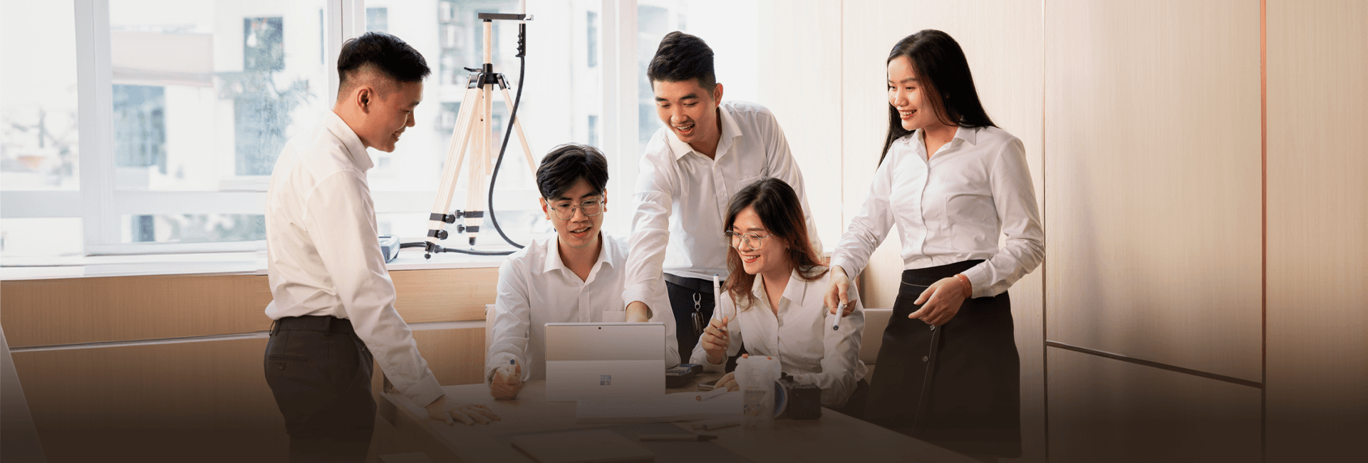 Chuyên Viên Tư Vấn Trải Nghiệm Khách Hàng