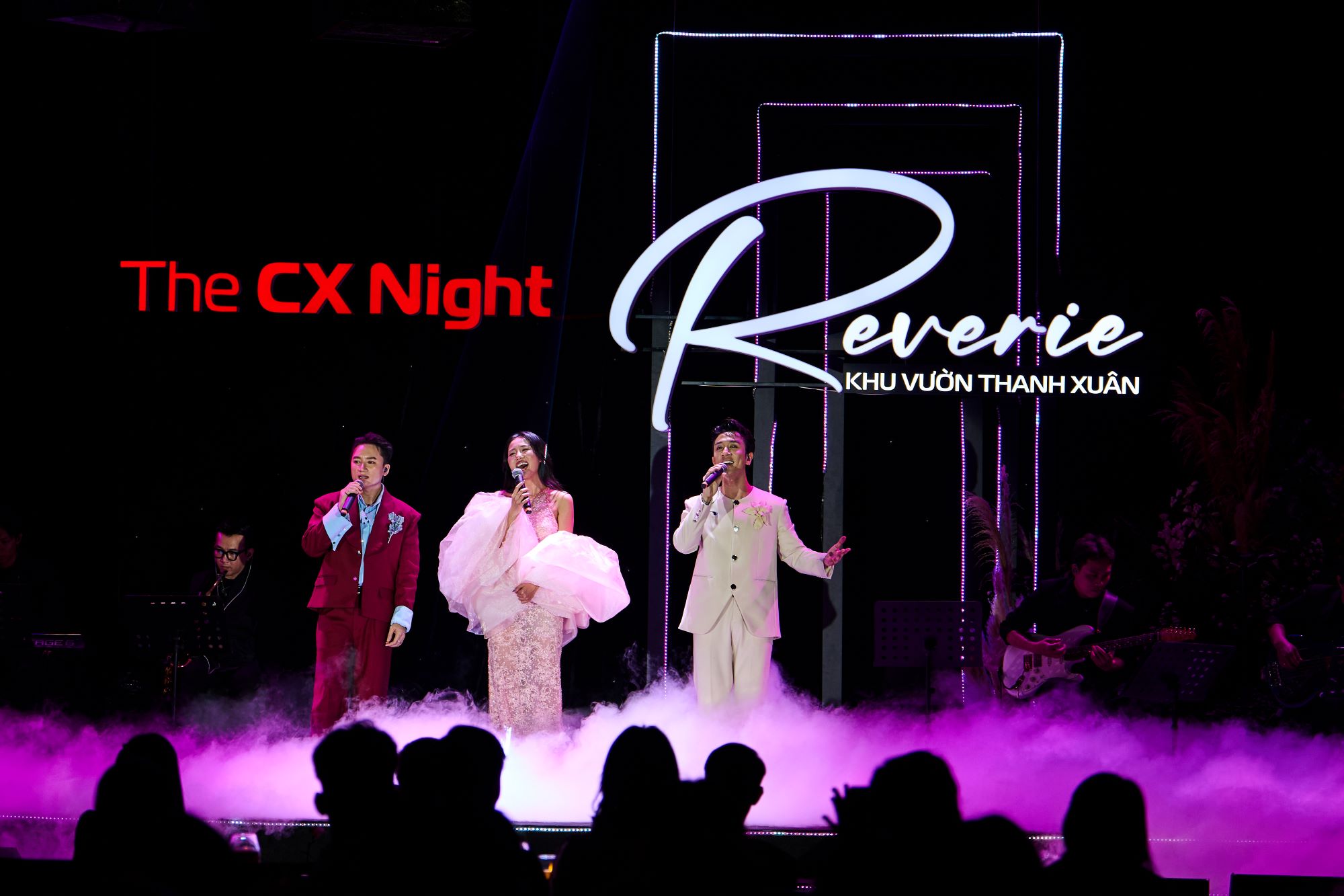 The CX night: Viettel Customer Service gói trọn tâm tình tri ân trong Reverie - Khu vườn thanh xuân